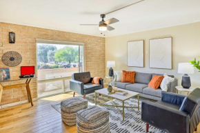 Stunning Old Town Condo Pool and Sunset Views!